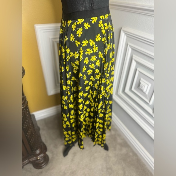 Derek Lam Collective Floral Pleated Skirt - Black and Yellow - Picture 3 of 6